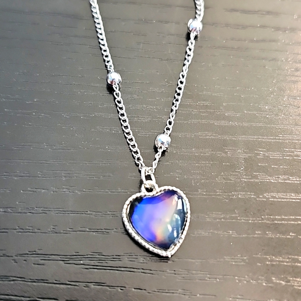 Color Changing Mood Pendant Necklace